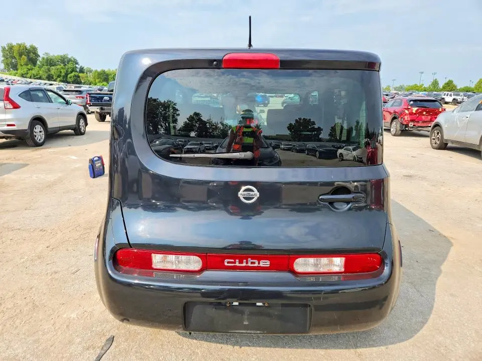 2010 NISSAN CUBE 1.8  