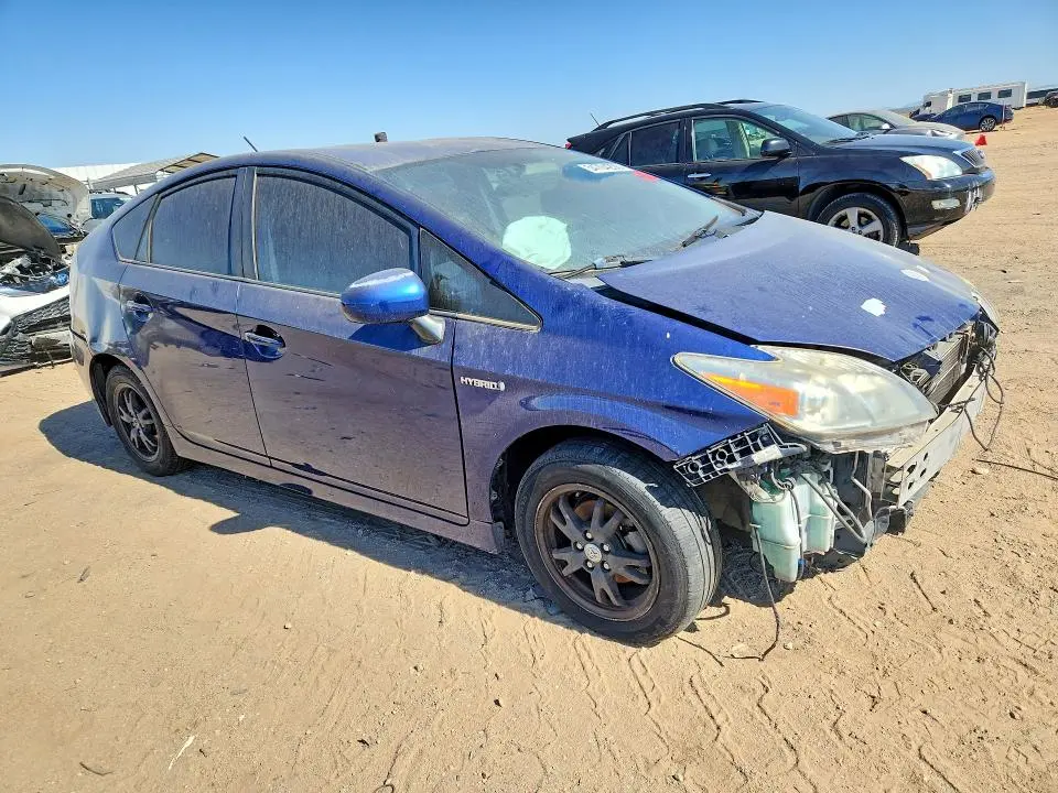 2010 TOYOTA PRIUS III  
