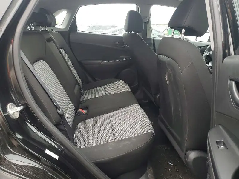 2022 HYUNDAI KONA SE  