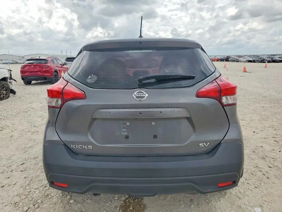 2018 NISSAN KICKS SV  