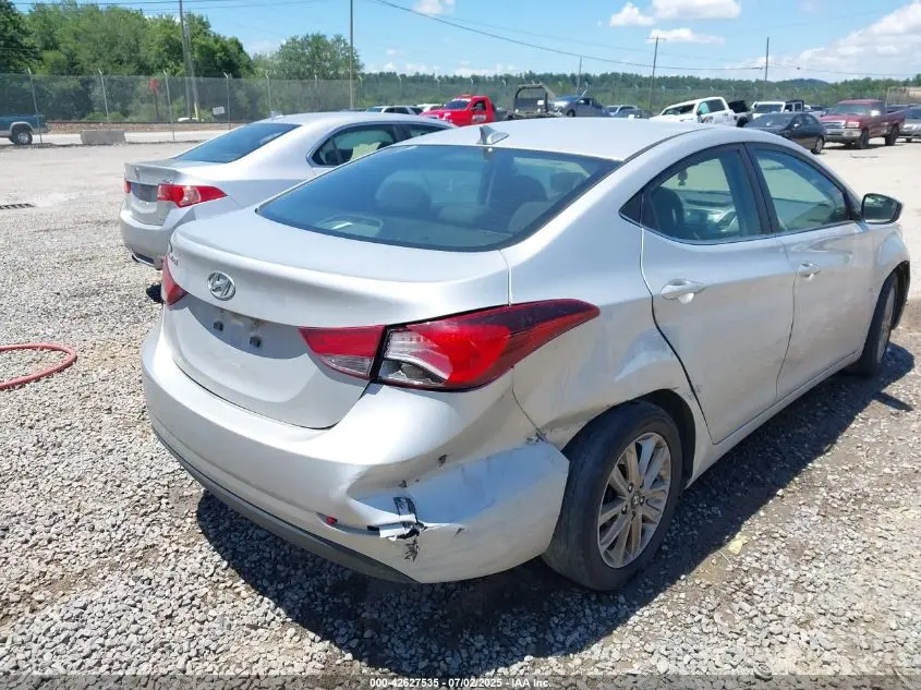 2015 HYUNDAI ELANTRA SE