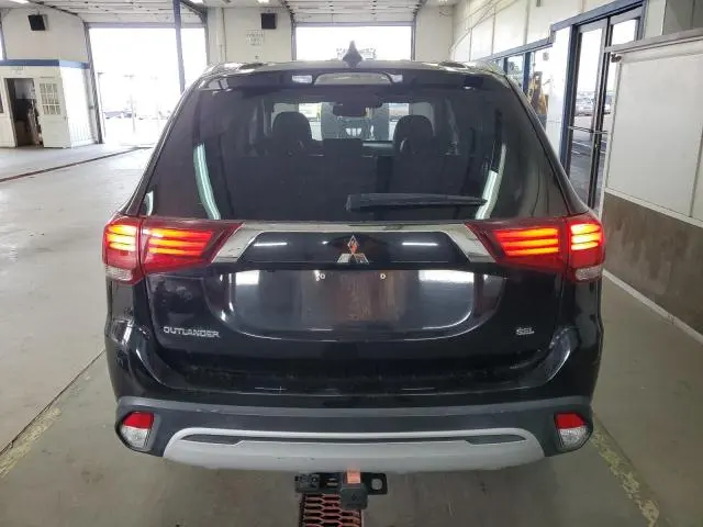 2020 MITSUBISHI OUTLANDER SE