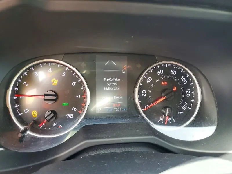 2021 TOYOTA RAV4 XLE  