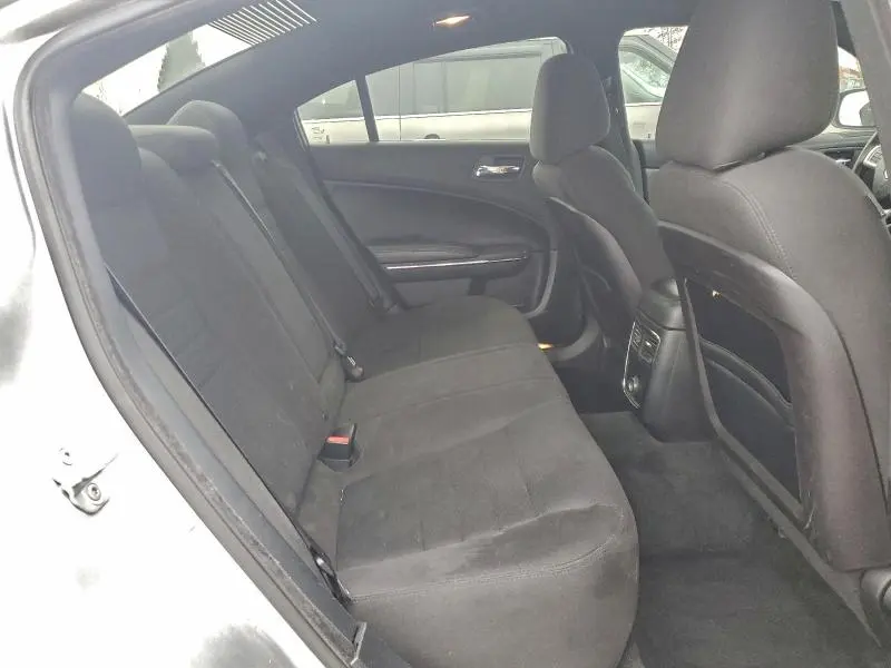 2012 DODGE CHARGER SE  