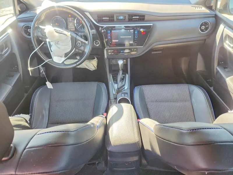 2019 TOYOTA COROLLA SE  
