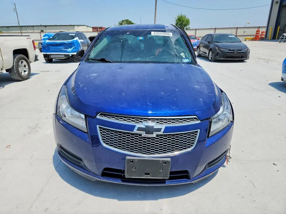 2013 CHEVROLET CRUZE LS  