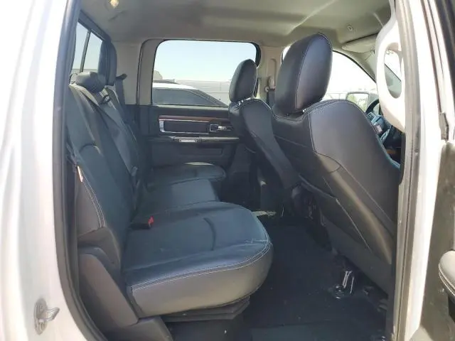 2019 RAM 1500 CLASSIC LARAMIE  