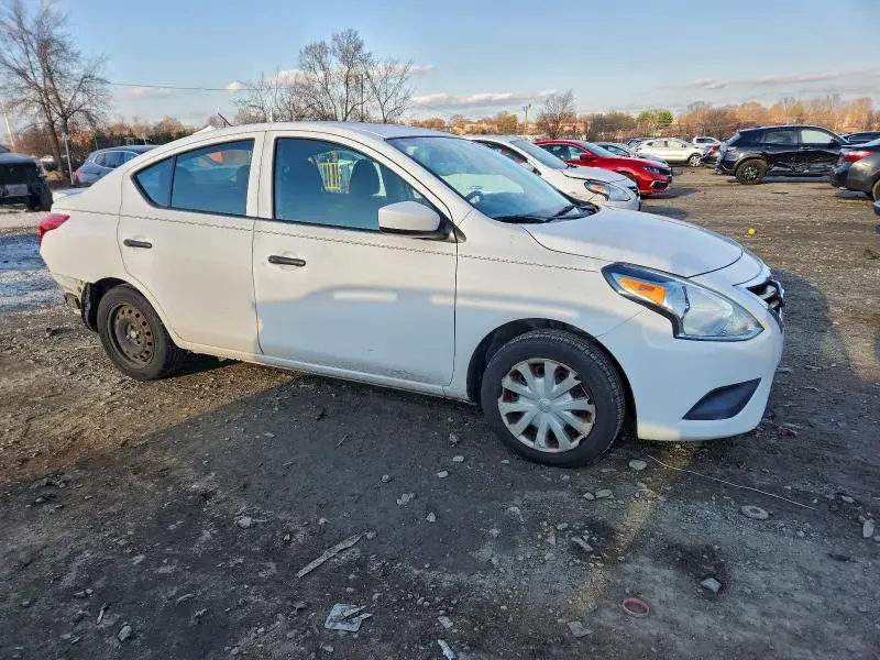 2019 NISSAN VERSA S  
