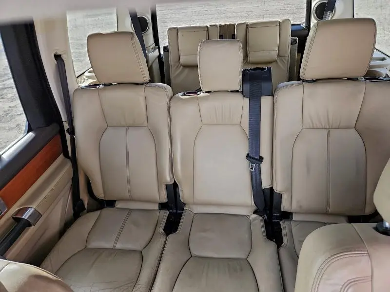 2016 LAND ROVER LR4 HSE LUXURY  