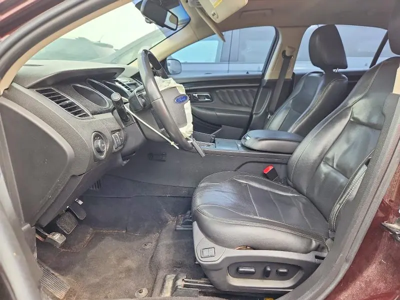 2010 FORD TAURUS LIMITED  