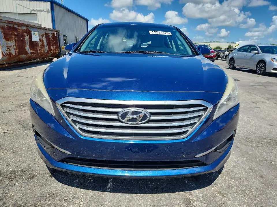2017 HYUNDAI SONATA SE  