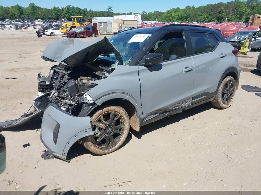 2023 NISSAN KICKS SR XTRONIC CVT