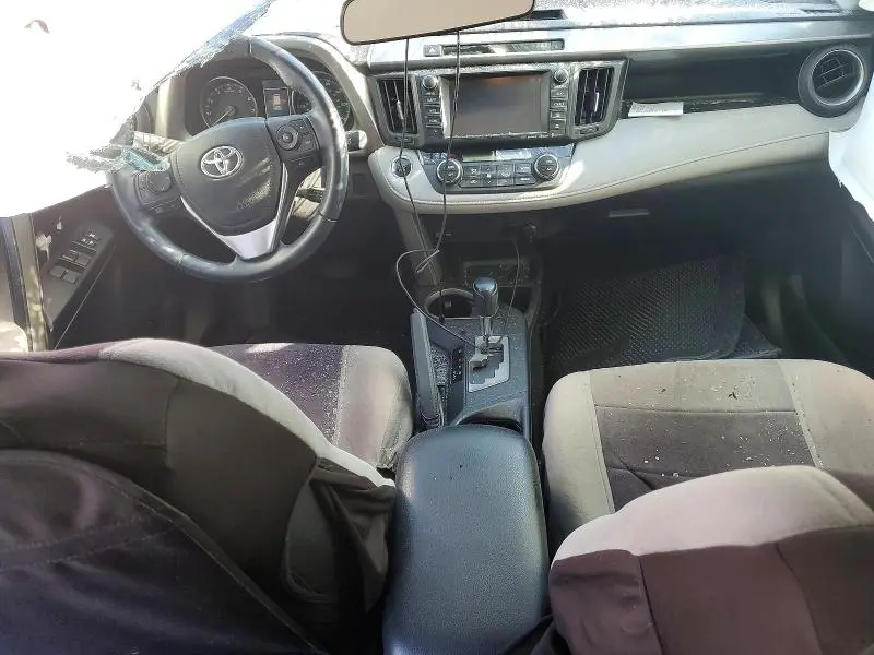 2018 TOYOTA RAV4 XLE  