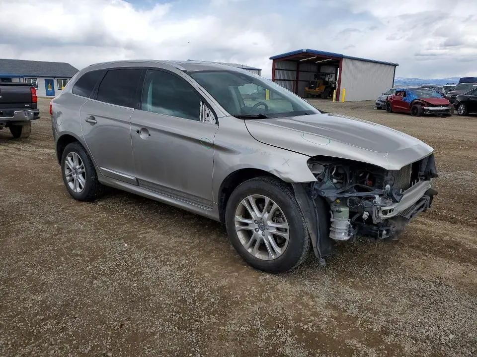 2015 VOLVO XC60 T5 PREMIER  