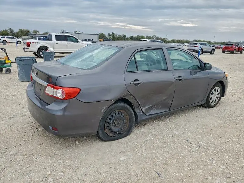 2013 TOYOTA COROLLA BASE  