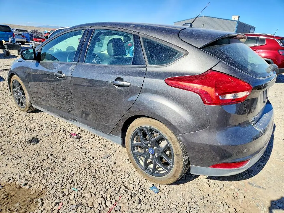 2016 FORD FOCUS SE  