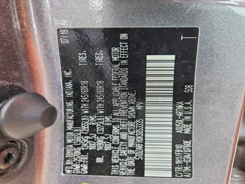 2019 TOYOTA HIGHLANDER LE  