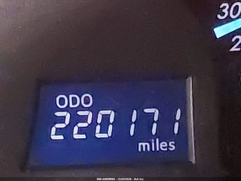 2014 TOYOTA CAMRY LE