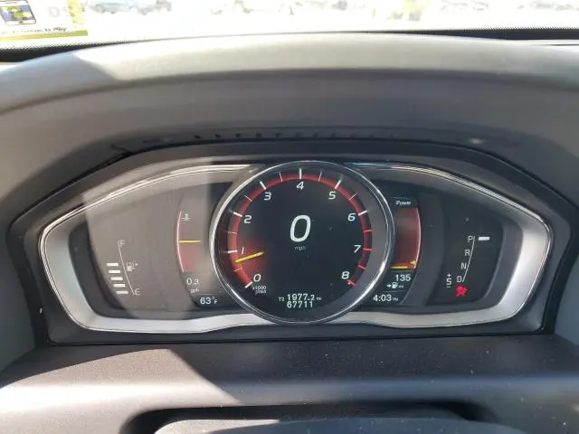 2016 VOLVO XC60 T5 PREMIER  