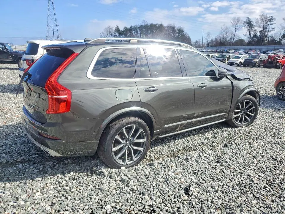 2018 VOLVO XC90 T6  