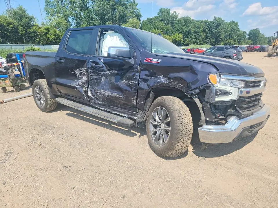 2024 CHEVROLET SILVERADO K1500 LT  