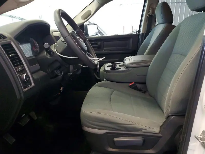 2014 RAM 1500 ST  