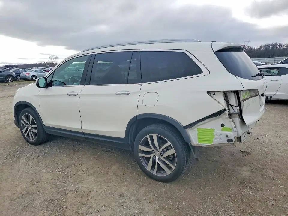 2017 HONDA PILOT TOURING  