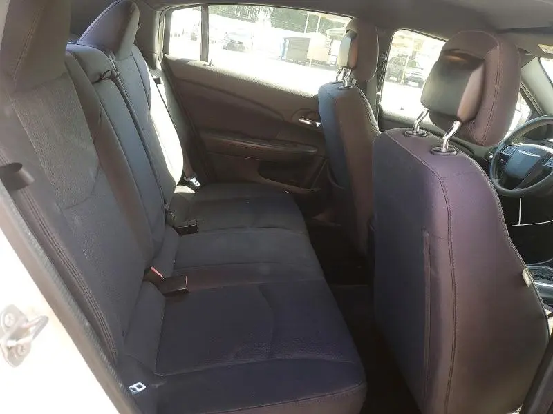 2014 CHRYSLER 200 LX  