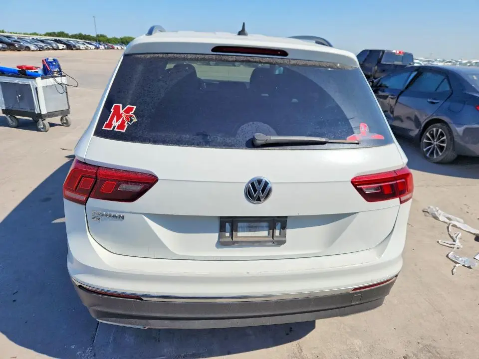 2020 VOLKSWAGEN TIGUAN SE  