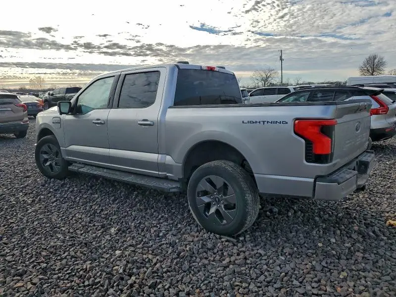 2023 FORD F150 LIGHTNING PRO  