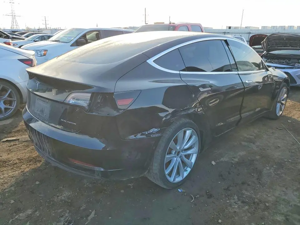 2018 TESLA MODEL 3   