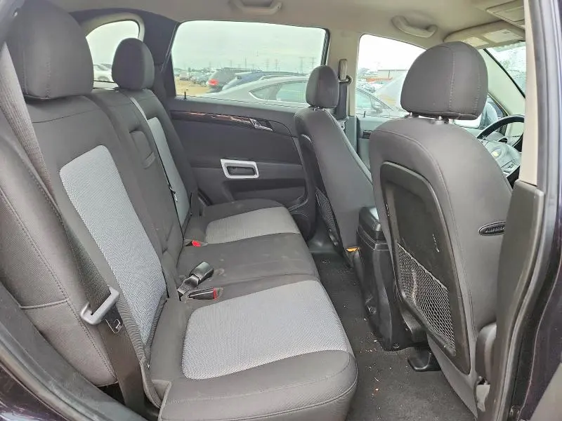 2014 CHEVROLET CAPTIVA LT  