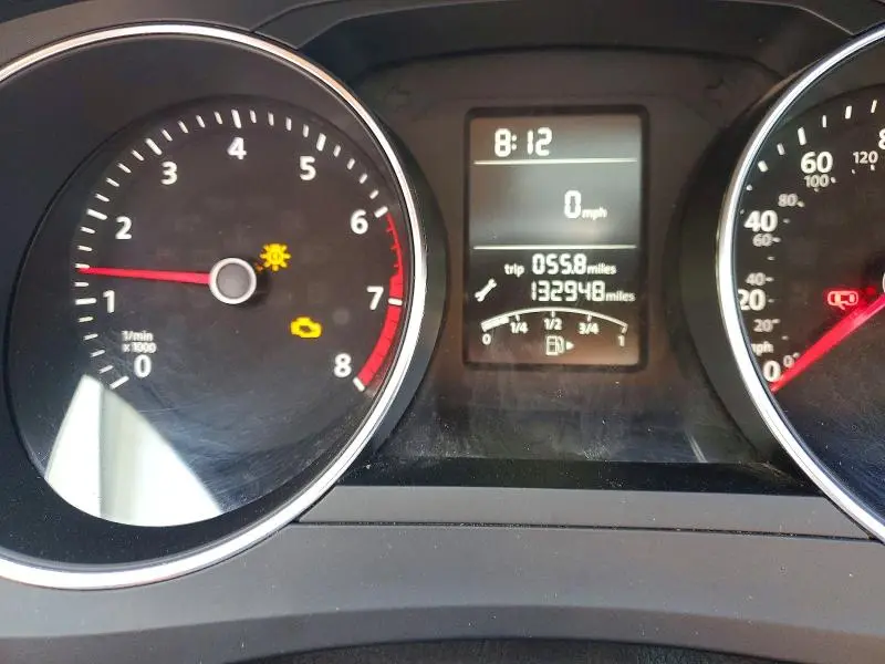 2016 VOLKSWAGEN JETTA SE  