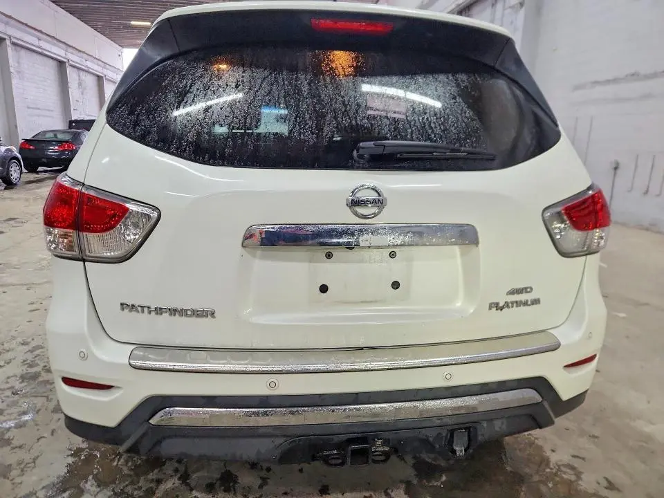 2016 NISSAN PATHFINDER PLATINUM  