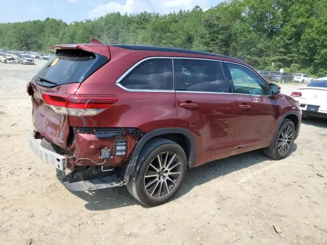 2017 TOYOTA HIGHLANDER SE  