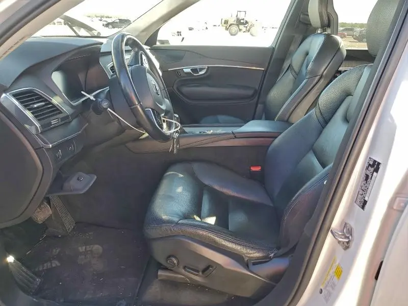 2020 VOLVO XC90 T5 MOMENTUM  