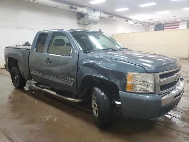 2011 CHEVROLET SILVERADO C1500 LS  