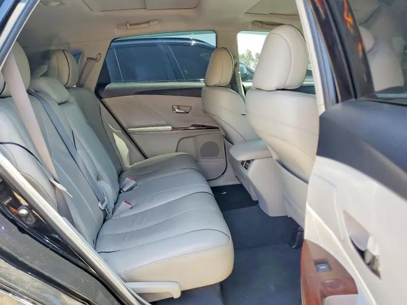 2010 TOYOTA VENZA AWD V6  
