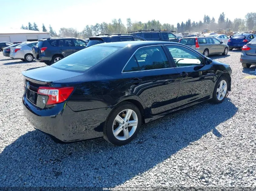 2014 TOYOTA CAMRY SE