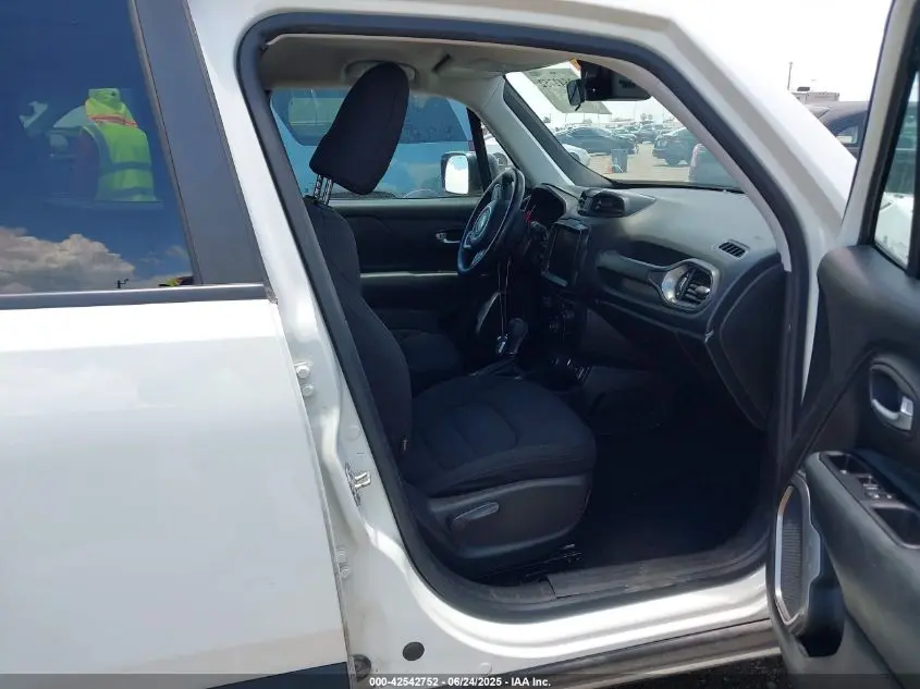 2022 JEEP RENEGADE LATITUDE 4X4