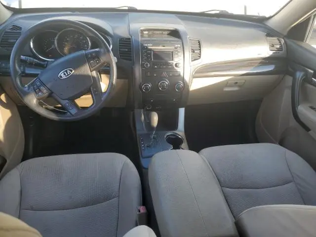 2012 KIA SORENTO BASE  