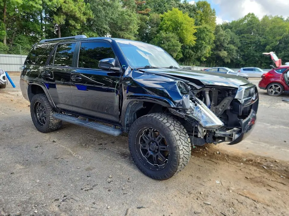 2017 TOYOTA 4RUNNER SR5  
