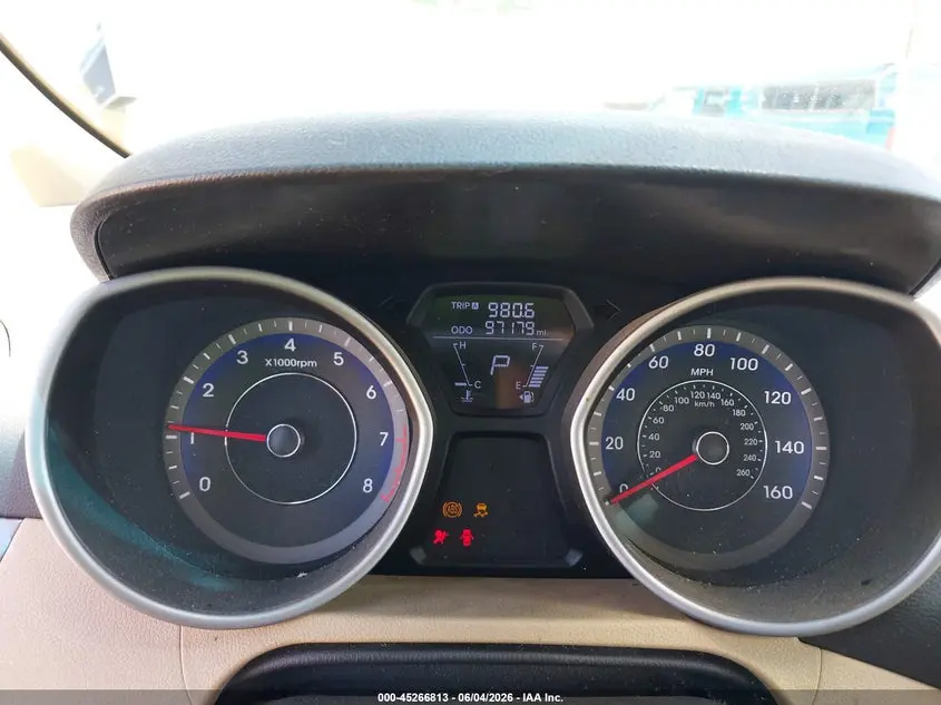 2013 HYUNDAI ELANTRA GLS