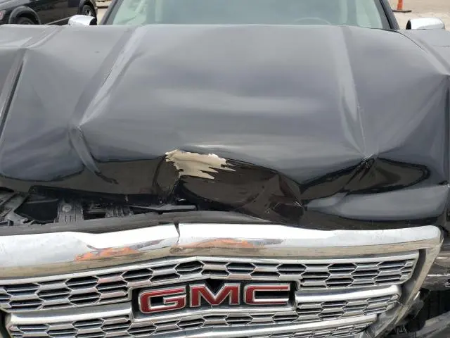 2022 GMC CANYON DENALI  