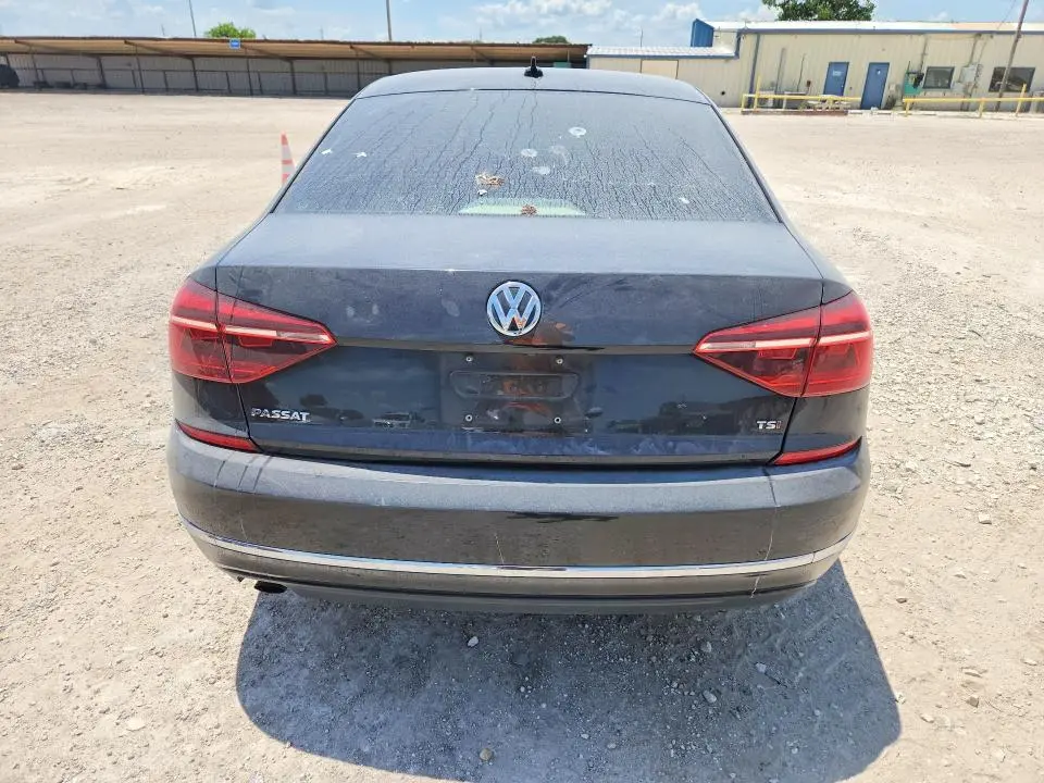2019 VOLKSWAGEN PASSAT WOLFSBURG  