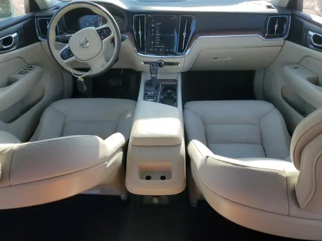 2019 VOLVO S60 T5 MOMENTUM  