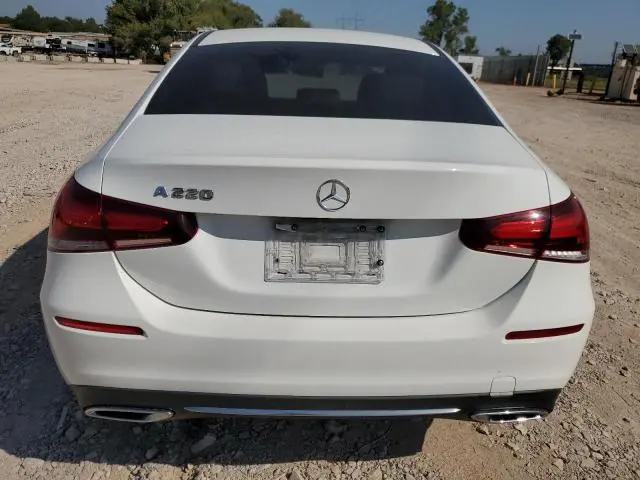 2019 MERCEDES-BENZ A 220  