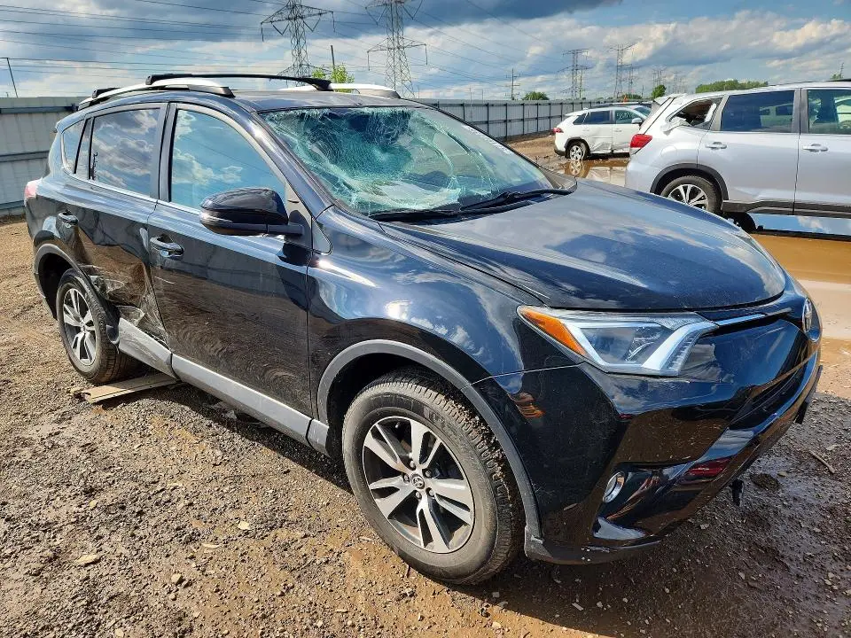 2016 TOYOTA RAV4 XLE  