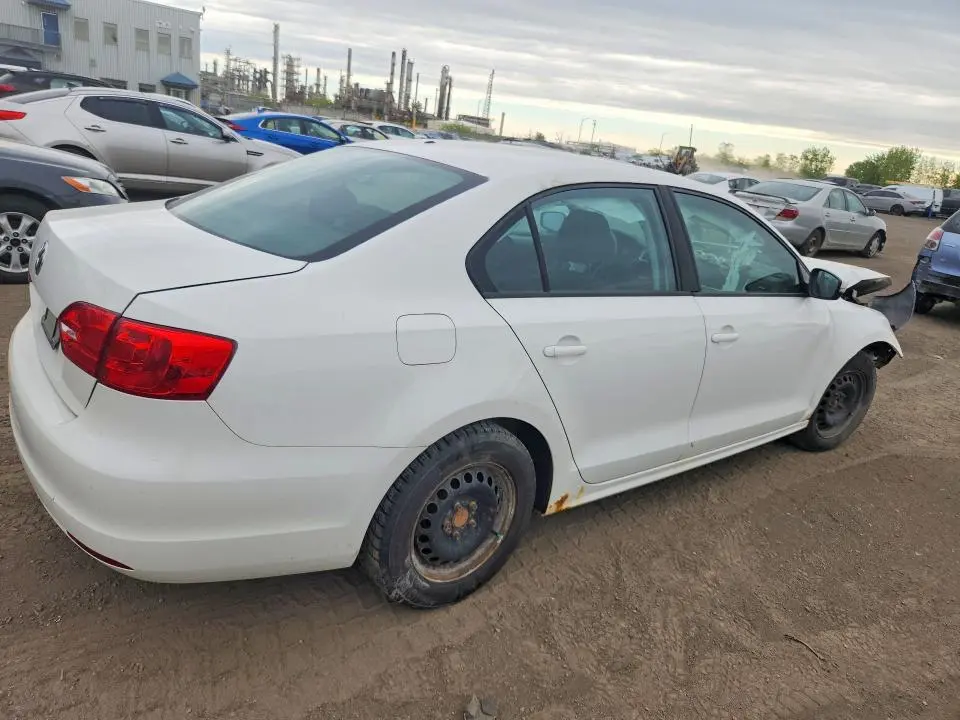 2014 VOLKSWAGEN JETTA SE  