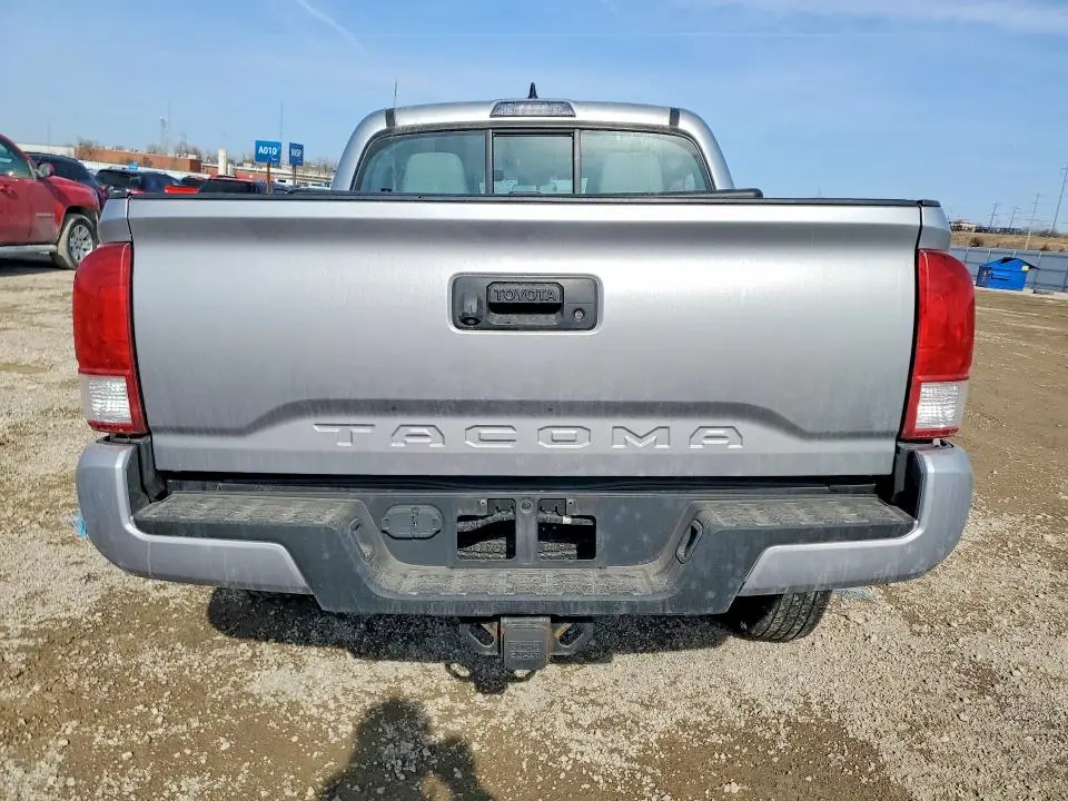 2017 TOYOTA TACOMA SR V6  